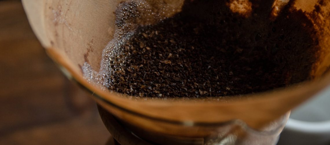 kaffeesatz_garten_pflanzen_duengen